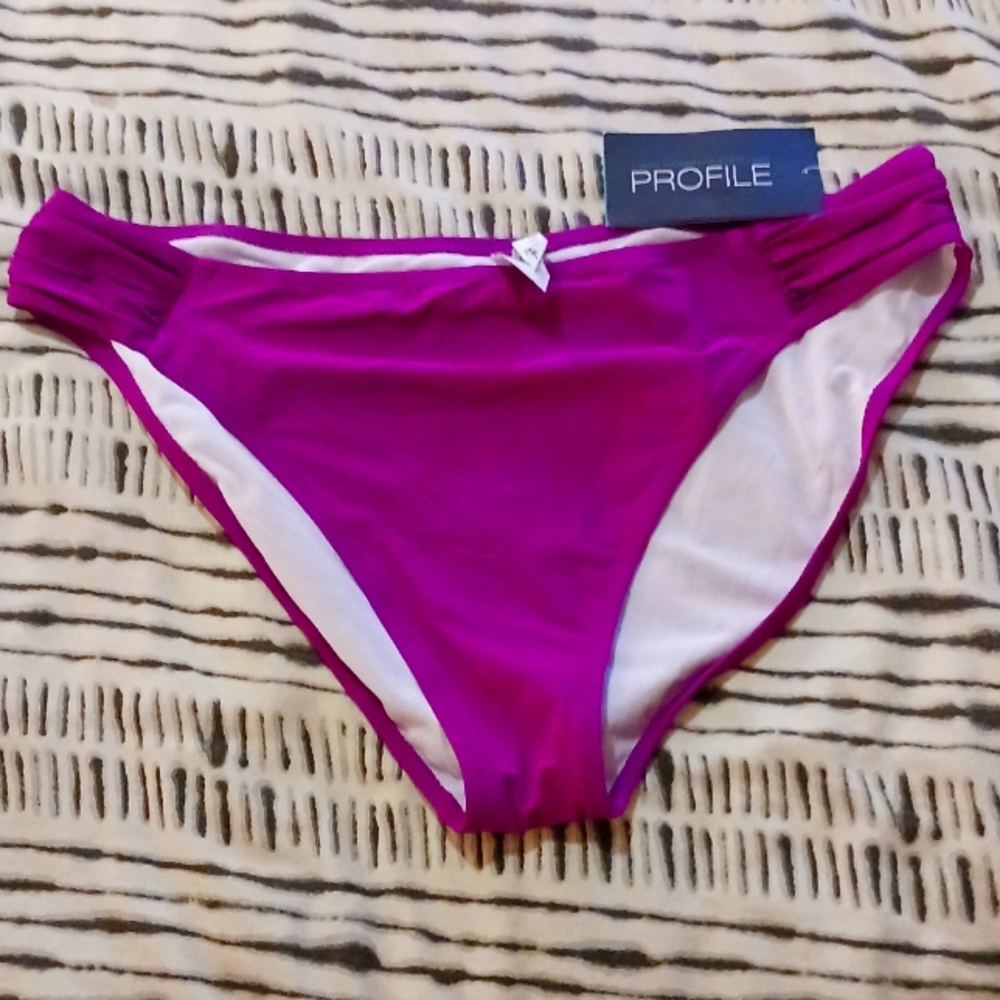 Magenta swim bottoms NWT